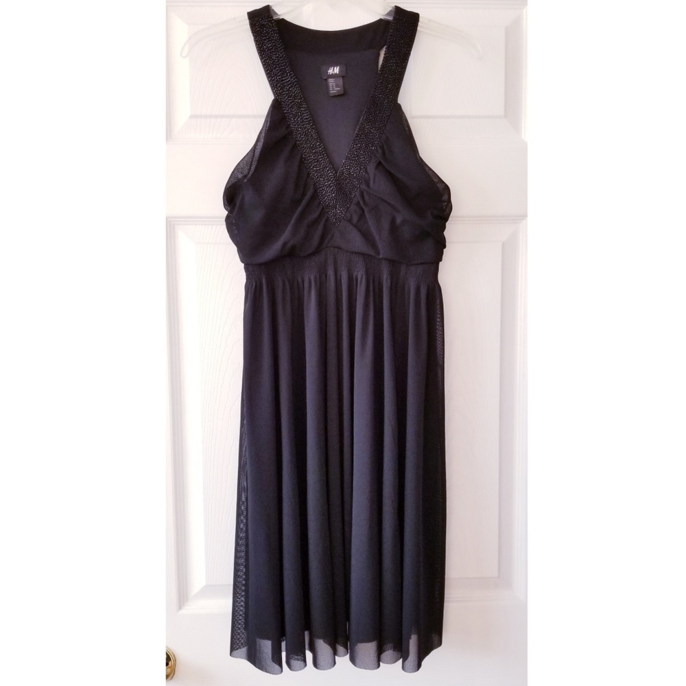 🍁 H&M Little Black Dress